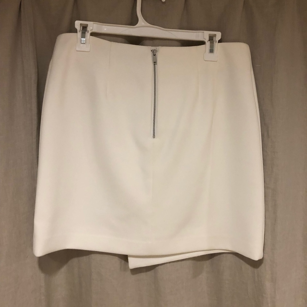 424 FIFTH Lord and Taylor Embroidered skirt - Picture 3 of 5